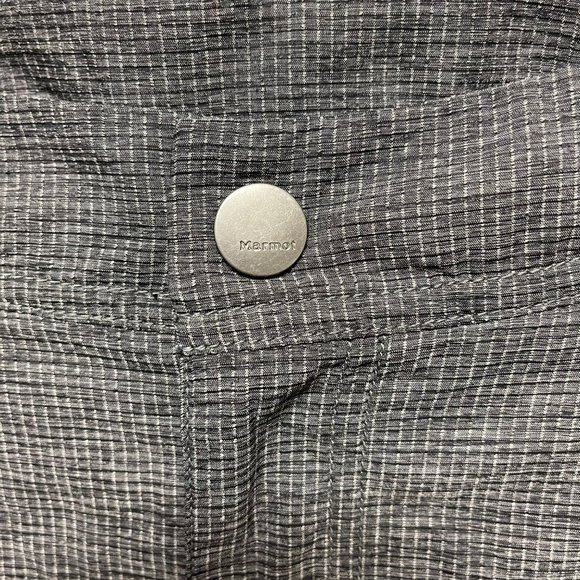 MARMOT Gray Lightweight Skirt with built in Shorts Size 4 - Picture 2 of 9
